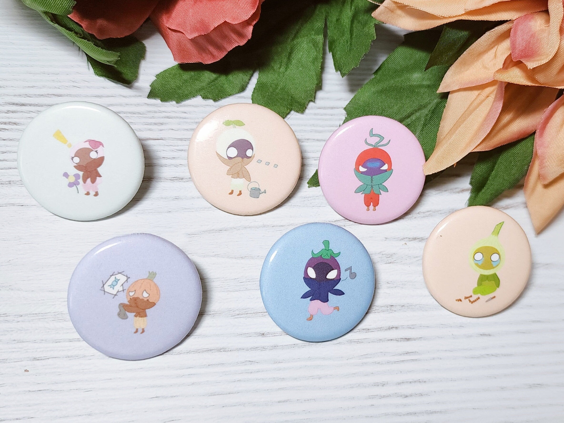 Mandragora Royal Family Button Set